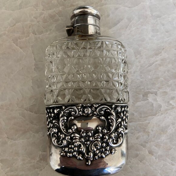 Unger Brothers Victorian 1900s-1910s Antique Sterling Silver and Cut Glass Flask - Picture 1 of 6